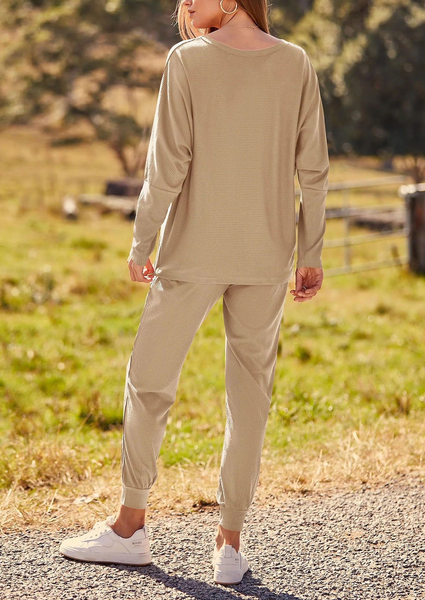 Women's Fall 2 Piece Lounge Set Long Sleeve Tops Ribbed Pants Spring Matching Sweatsuit Travel Outfits Clothes