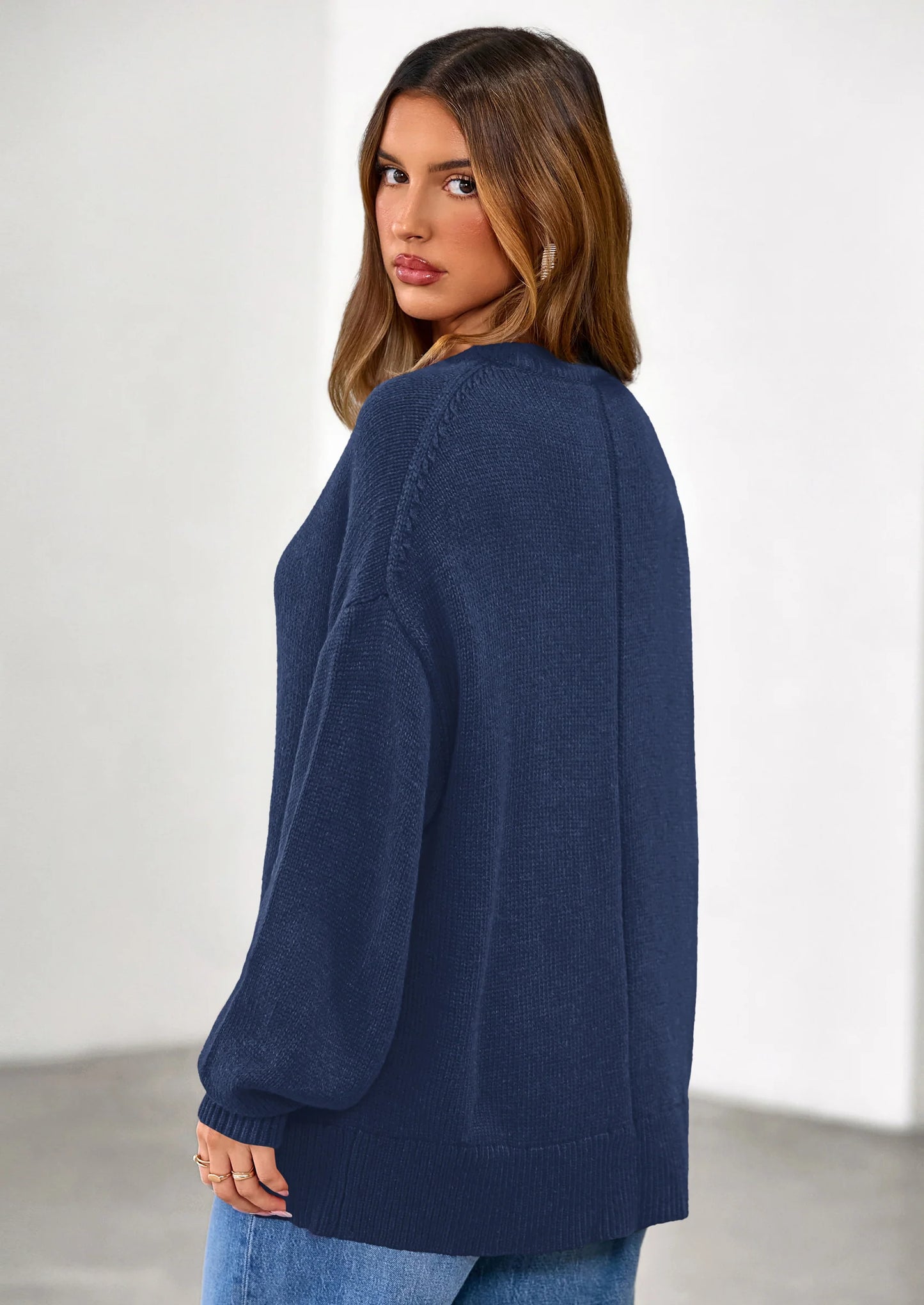Womens Sweaters Fall Trendy Casual Crewneck Long Sleeve Cozy Knit Pullover Sweater Tops Winter Clothing