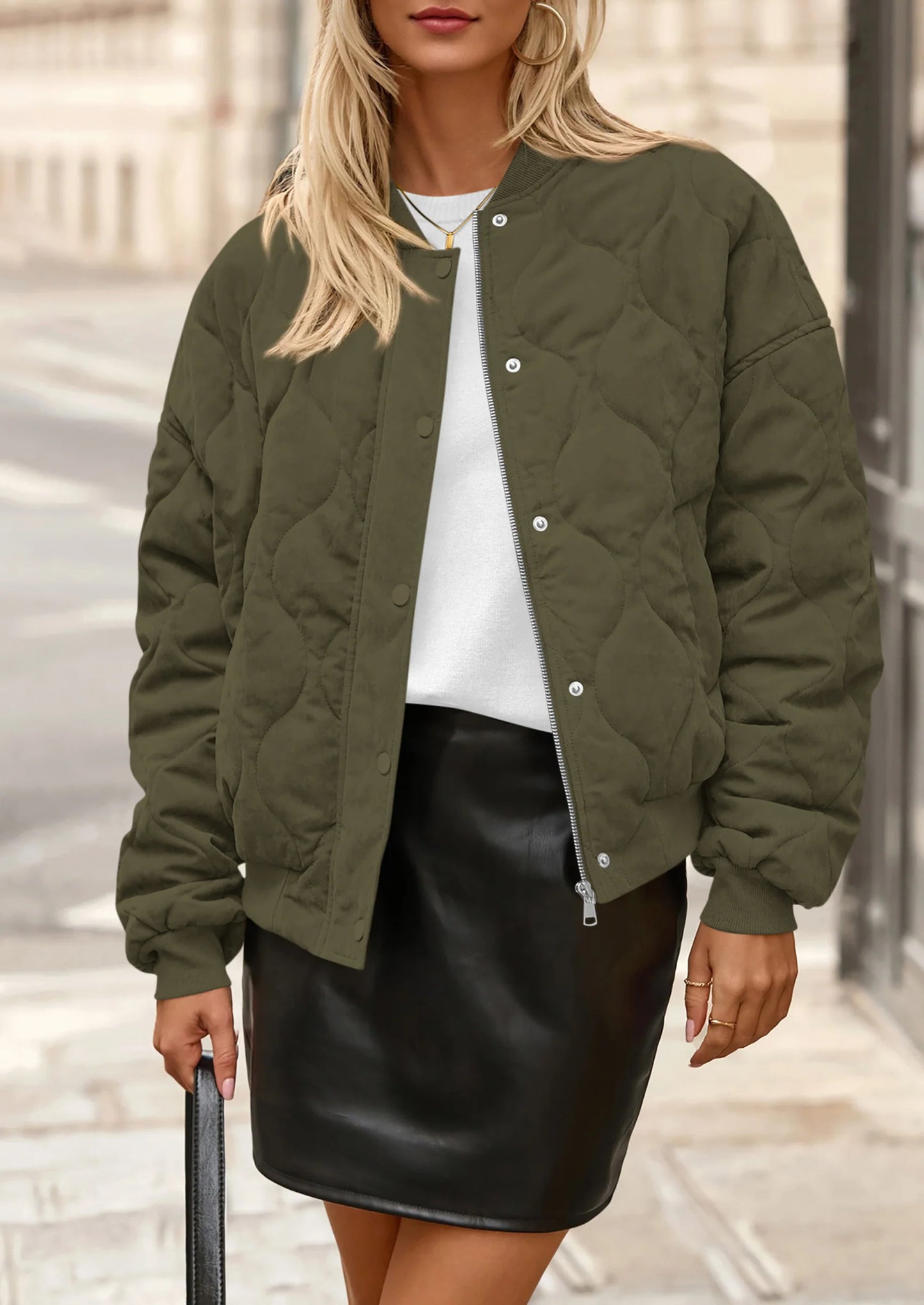Women's Quilted Bomber Jacket Fall Fashion Lightweight Cropped Zip up Outerwear Winter Puffer Coats Pockets