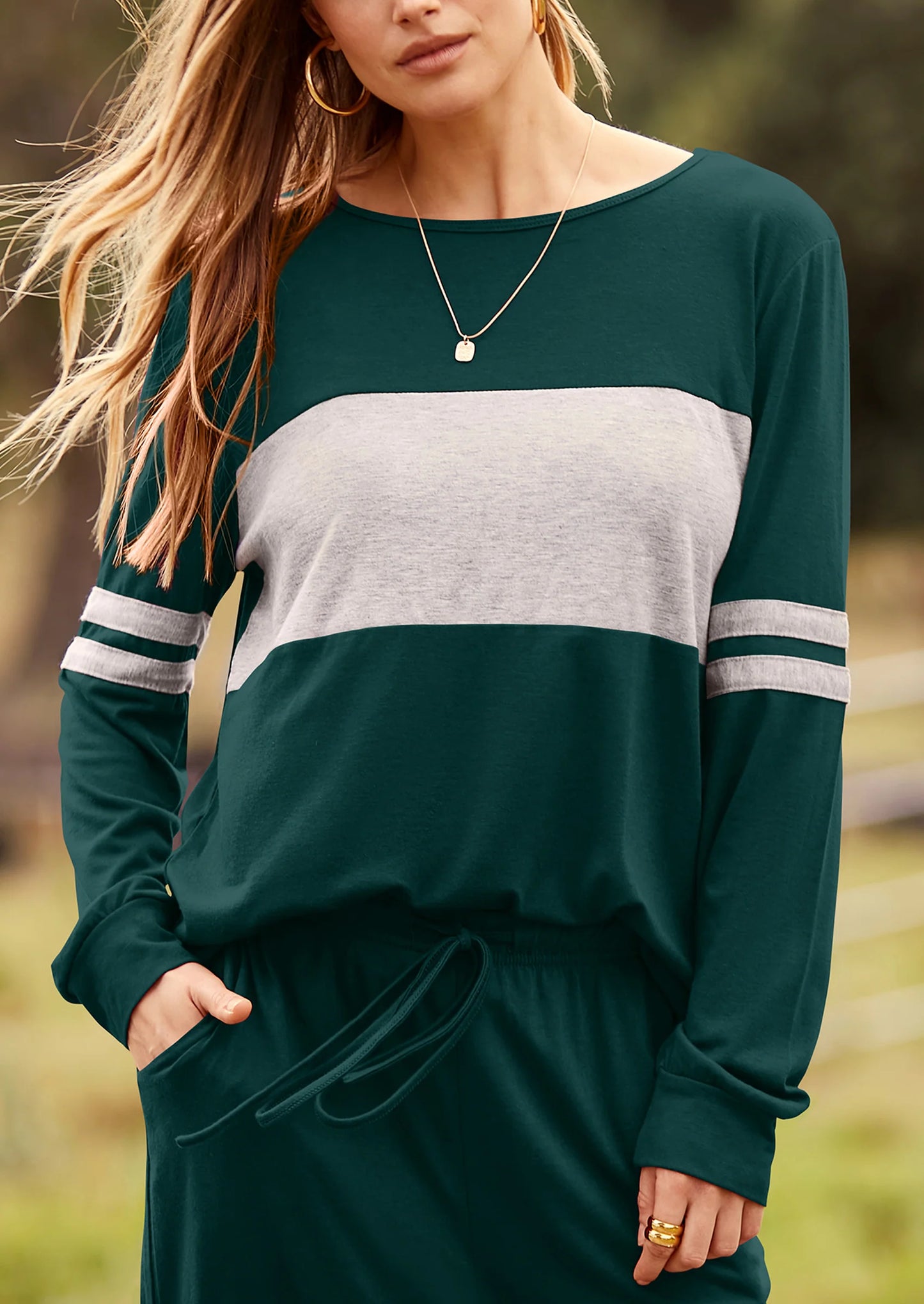 Women's Color Block 2 Piece Spring Tracksuit Crewneck Long Sleeve Tops Long Sweatpants Outfits Lounge Sets